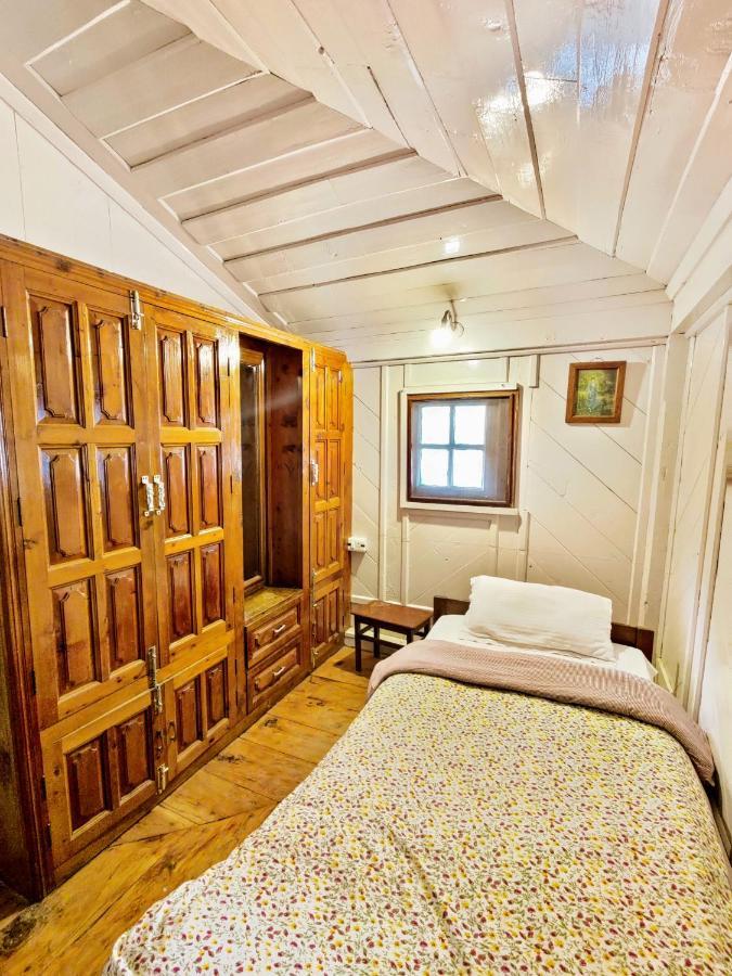 Bed and Breakfast The Sunshine Heritage Маналі Екстер'єр фото